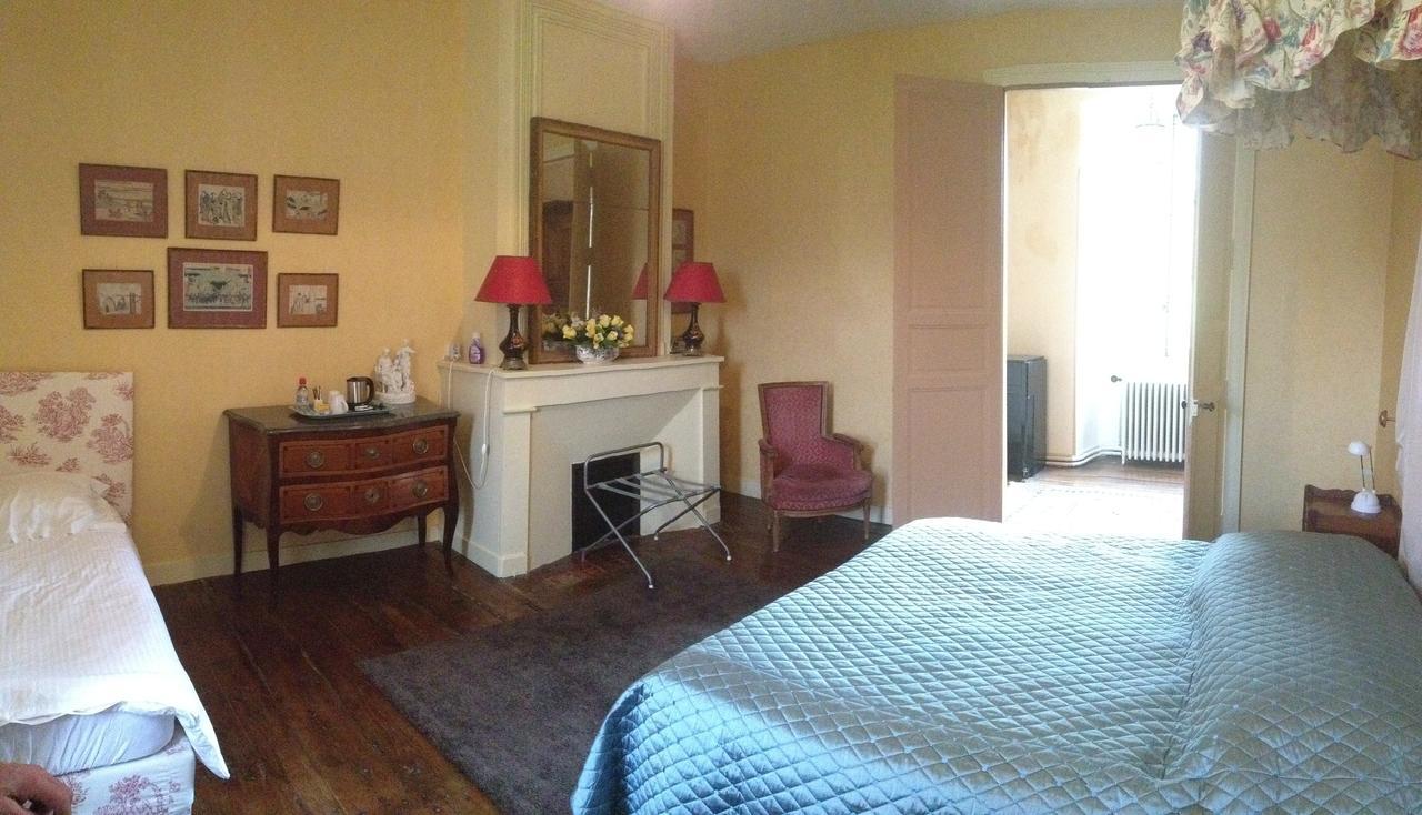 Chateau Manoir De La Leche Touvre Kamer foto