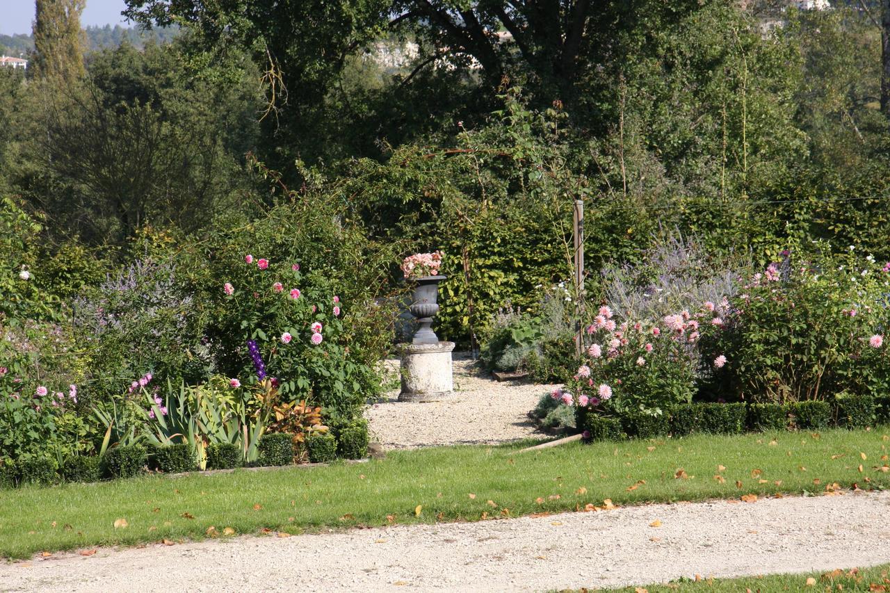 Chateau Manoir De La Leche Touvre Buitenkant foto