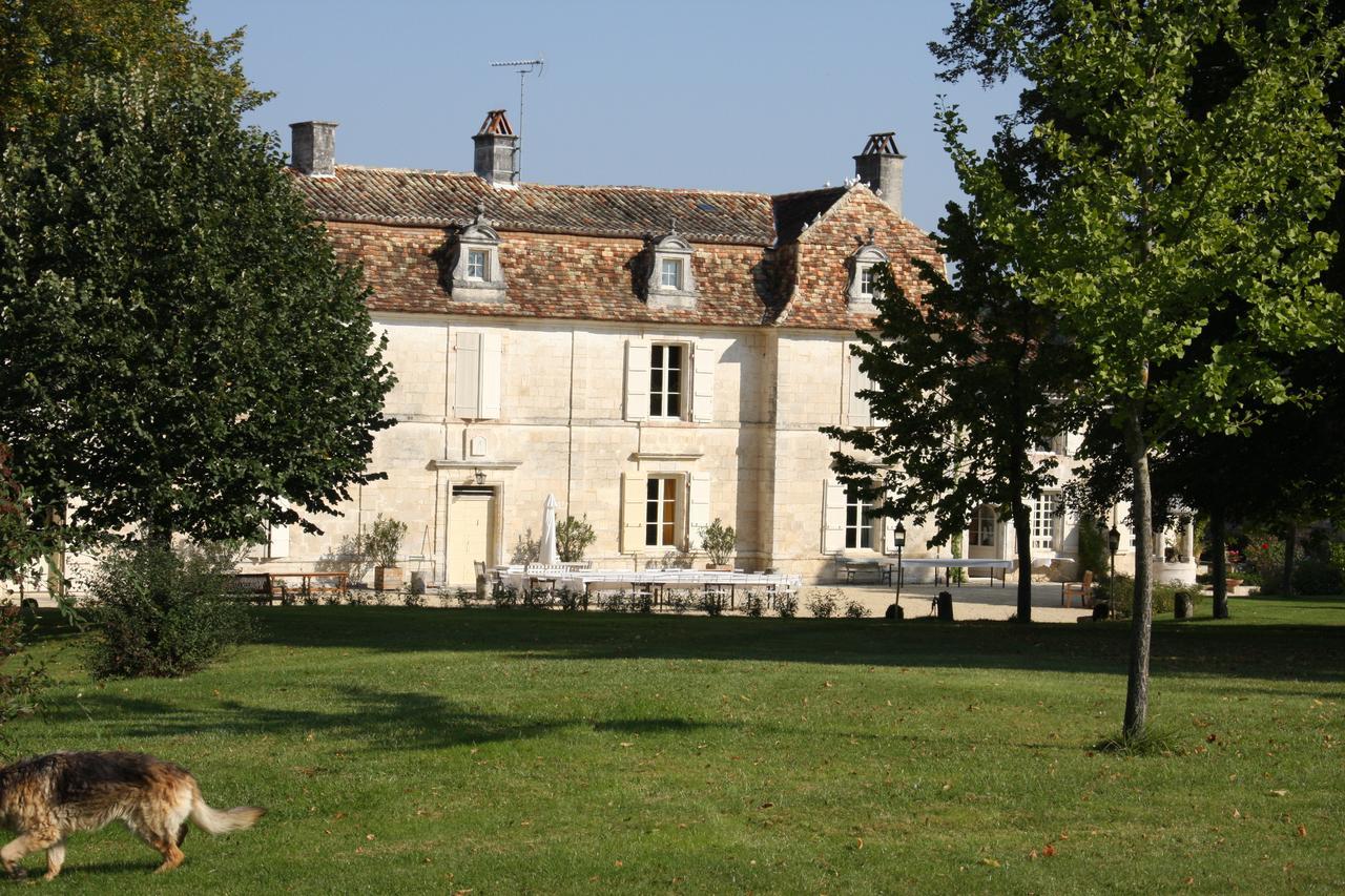Chateau Manoir De La Leche Touvre Buitenkant foto